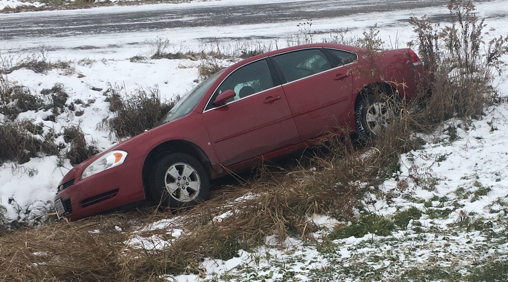 Single-vehicle crash Buss